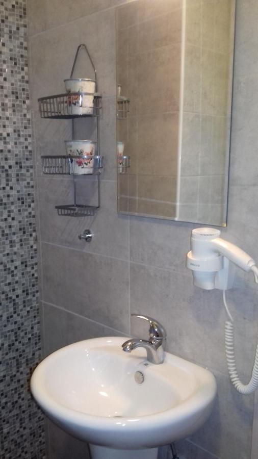 Kostas Family Rooms ستافروس المظهر الخارجي الصورة